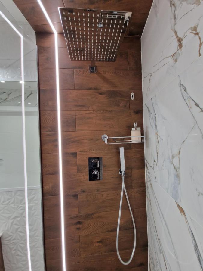 Brossa Apartments, 24H Self Check In, Klima, Aircond Вроцлав Екстериор снимка